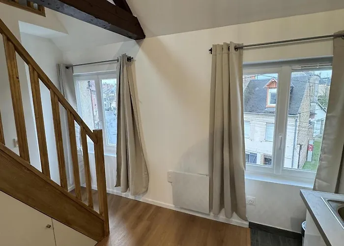 Mezza Summer 3eme Etage Apartman *